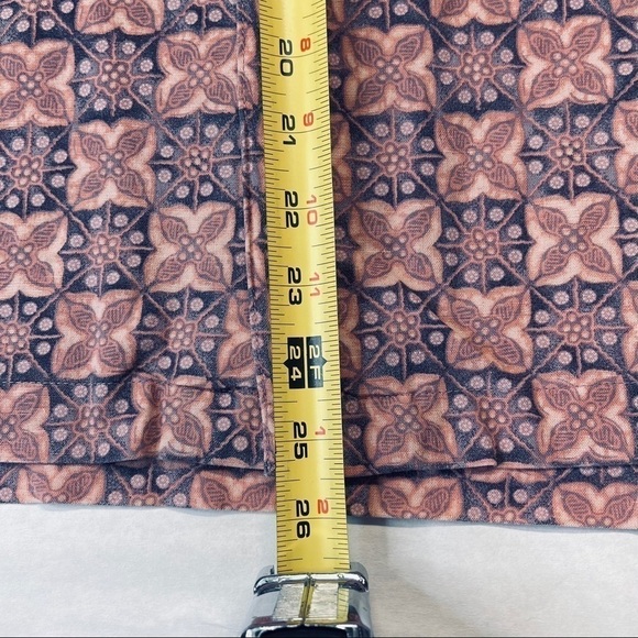 EDDIE BAUER size L CASUAL BUTTON DOWN - Picture 8 of 8